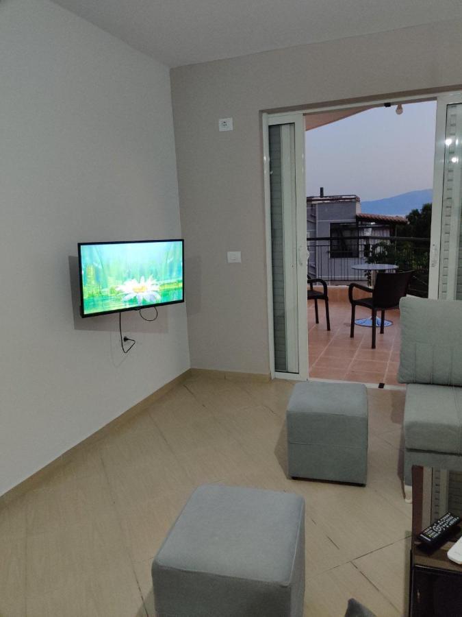 Harmony Apartment Sarandë Eksteriør billede